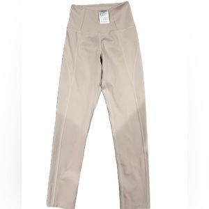 XXS GIRLFRIEND COLLECTIVE